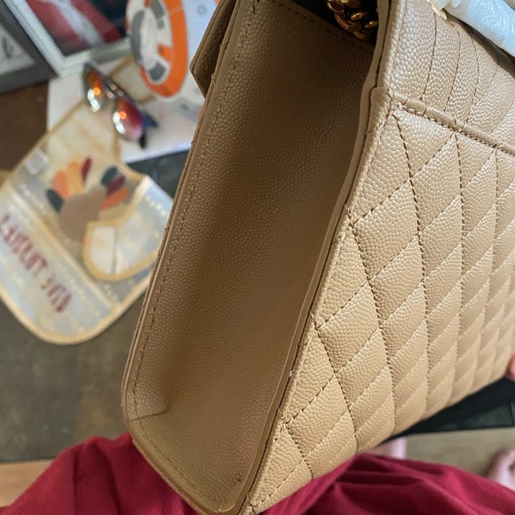 ❌TRADED❌BNWT Medium Envelope triquilt - Picture 15 of 15